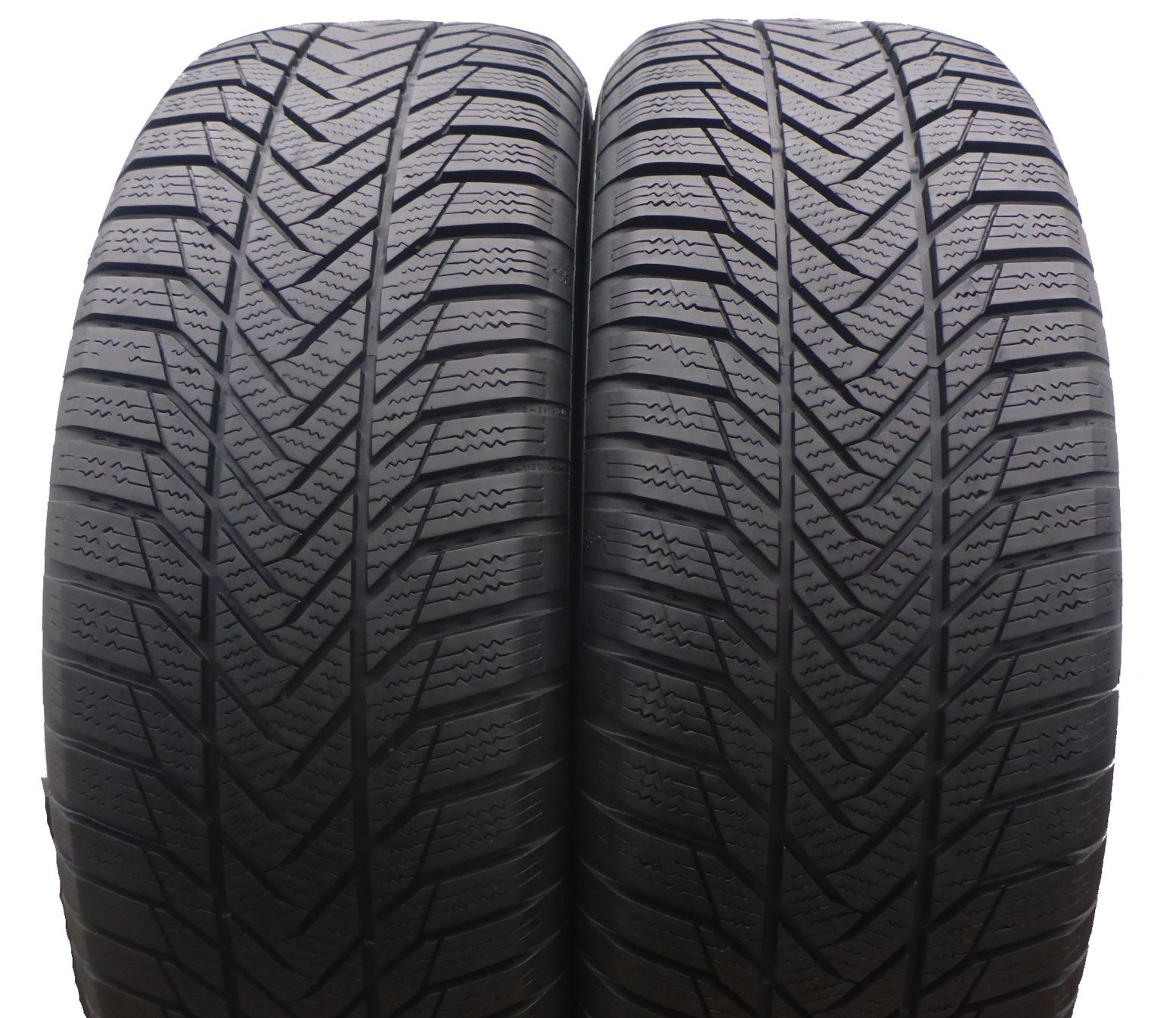 215/60/17 Esa Tecar 215/60R17 96H SuperGrip PRO Zima 2022,2021 6.8-7mm