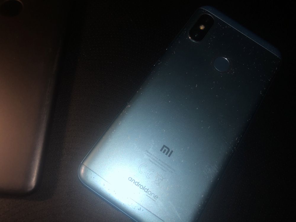 Xiaomi Mi A2 Lite 4/64 Gb Android 10 GO (Redmi 6 pro)