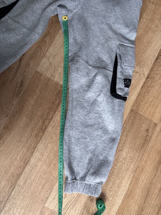 Spodnie dresowe chłopięce rozmiar 140