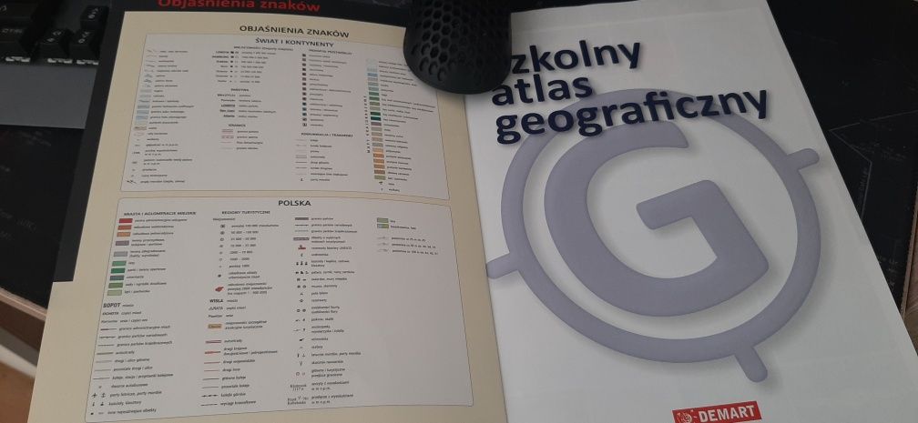 Atlas geograficzny - Świąt,  Polska.