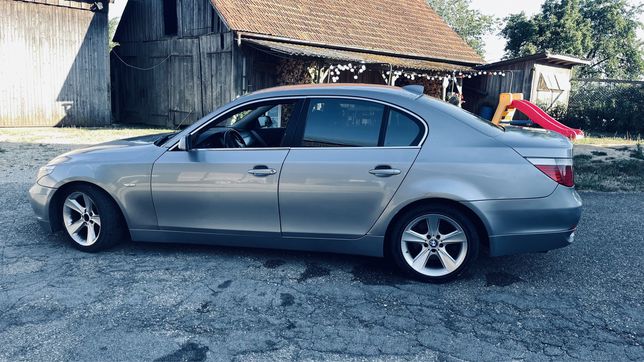 Продаж авто BMW 525д