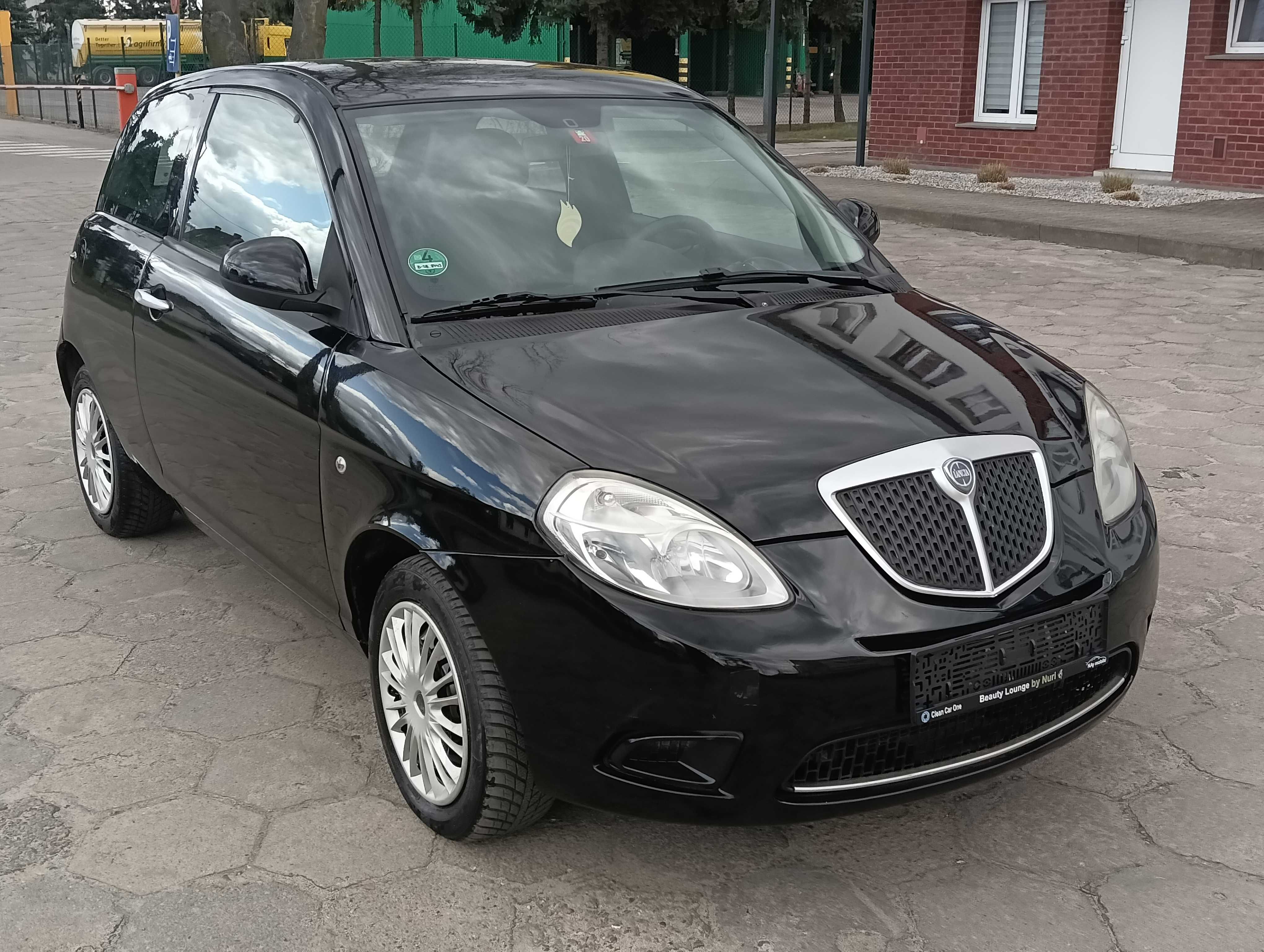 LANCIA YPSILON 1.2 __ Rok 2010 z Niemiec