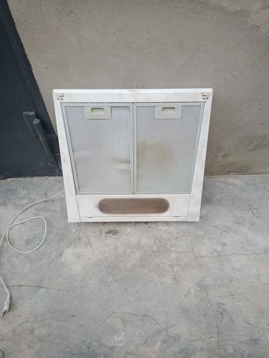 Продам вытяжку кухонную