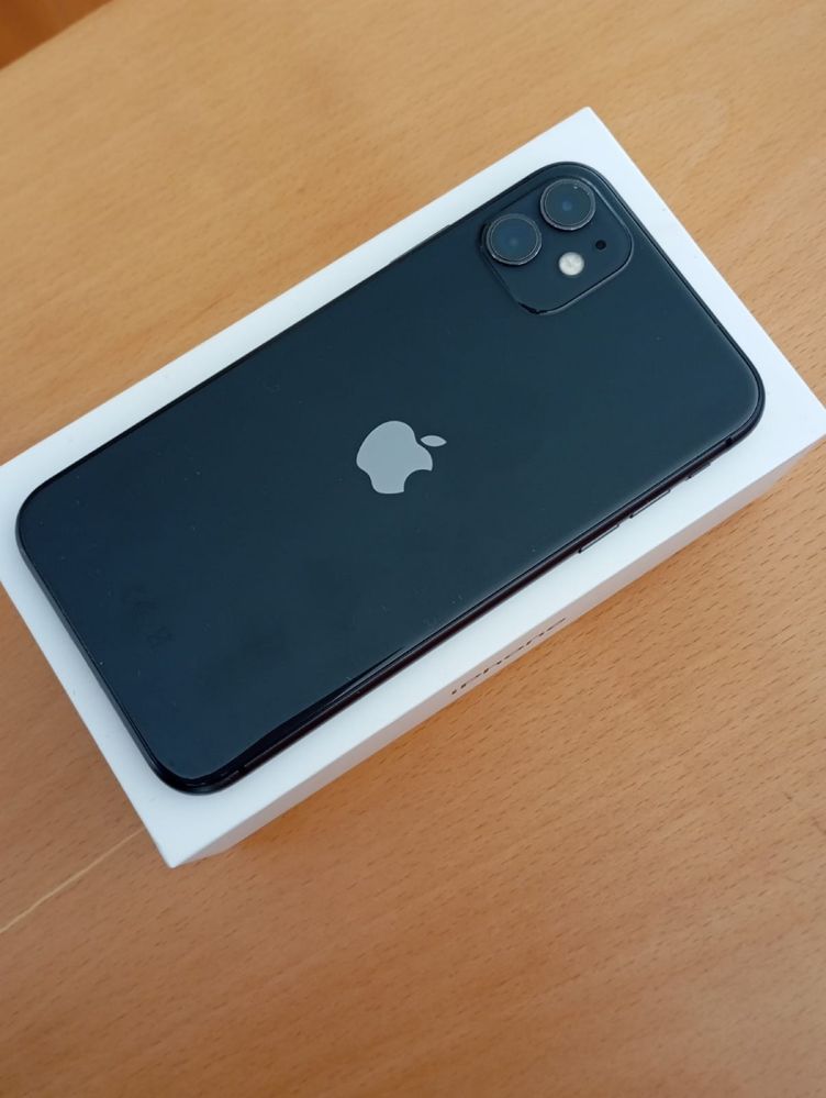 Iphone 11 64 GB em bom estado!
