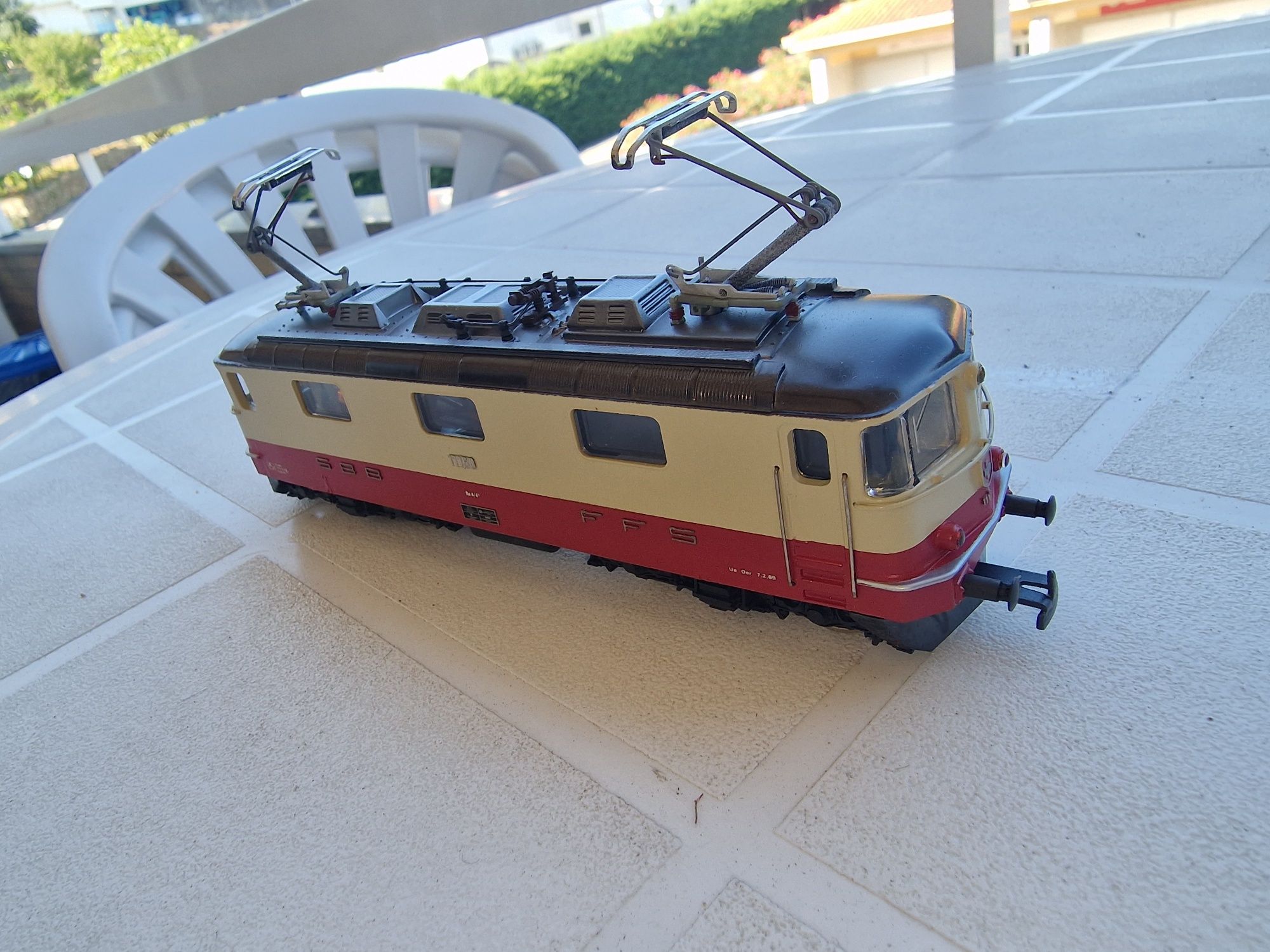 Locomotiva marklim nova com luzes e outros