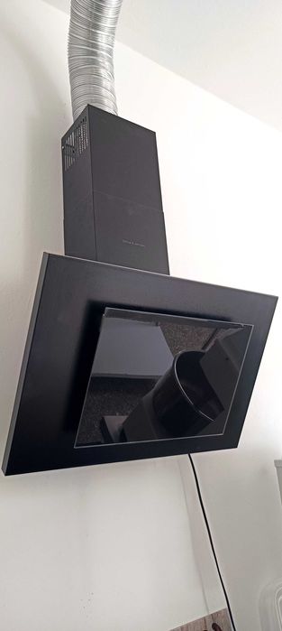 Okap kuchenny skośny