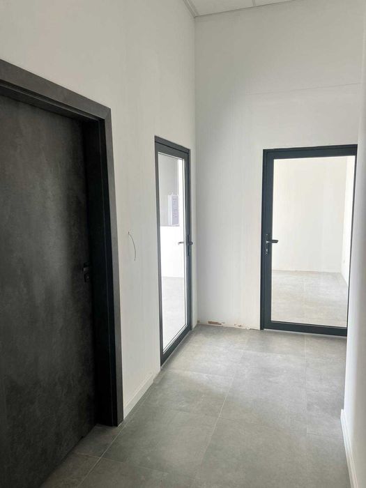 Wynajme lokale usługowe , duzy parking , nowy pasaż , przy drodze 776