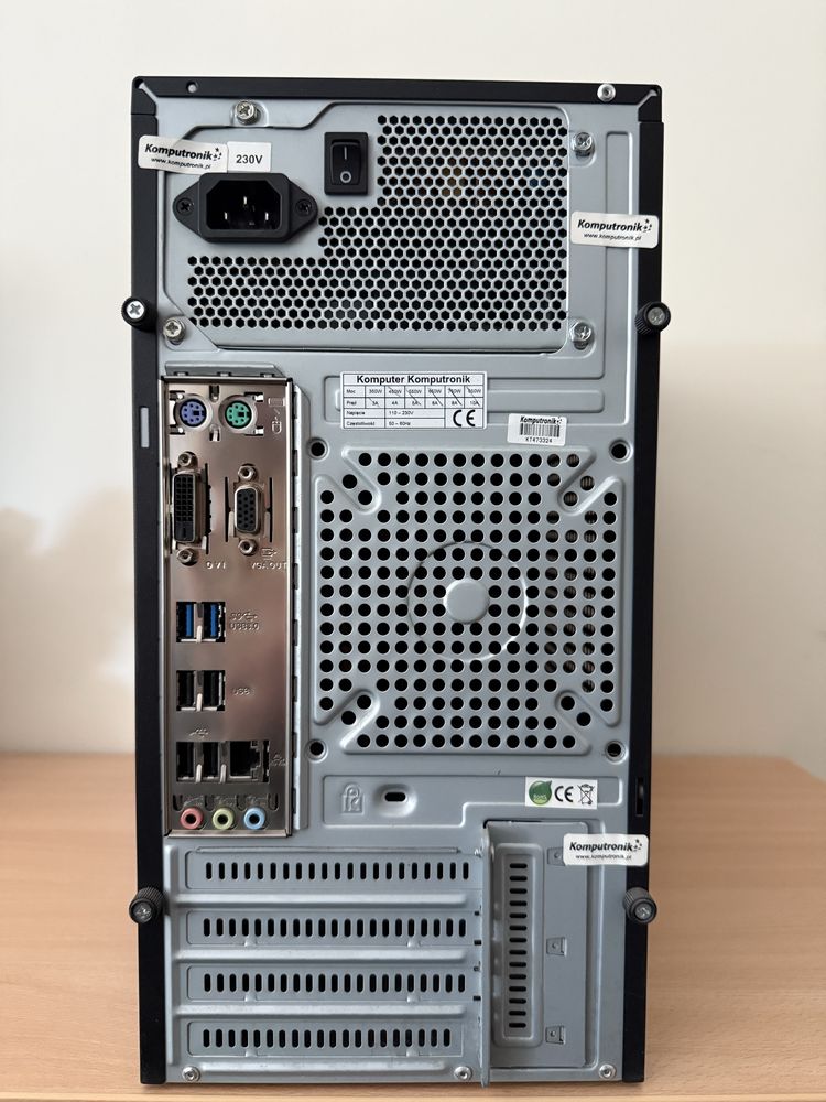 Komputer stacjonarny CHIEFTEC / Intel i5-6400