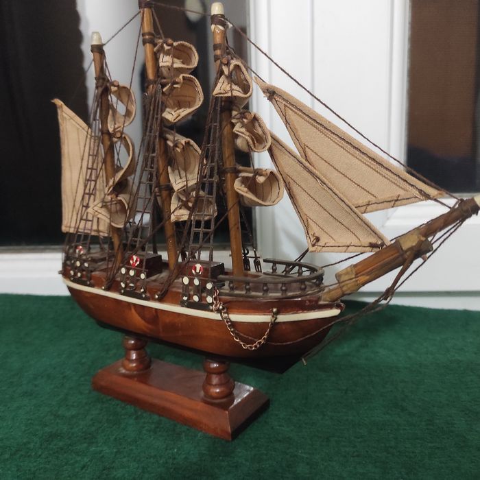 Модель вітрильного корабля