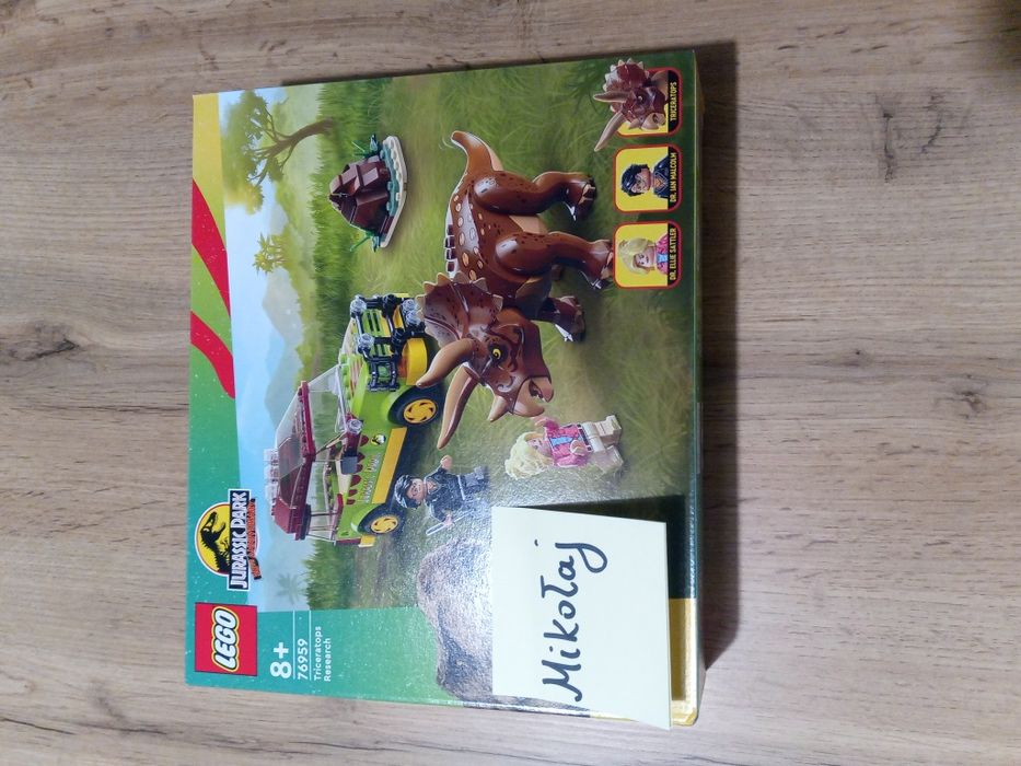 LEGO 76959 LEGO jurrasic world badanie triceratopsa
