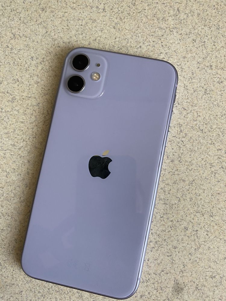 Продам Iphone 11