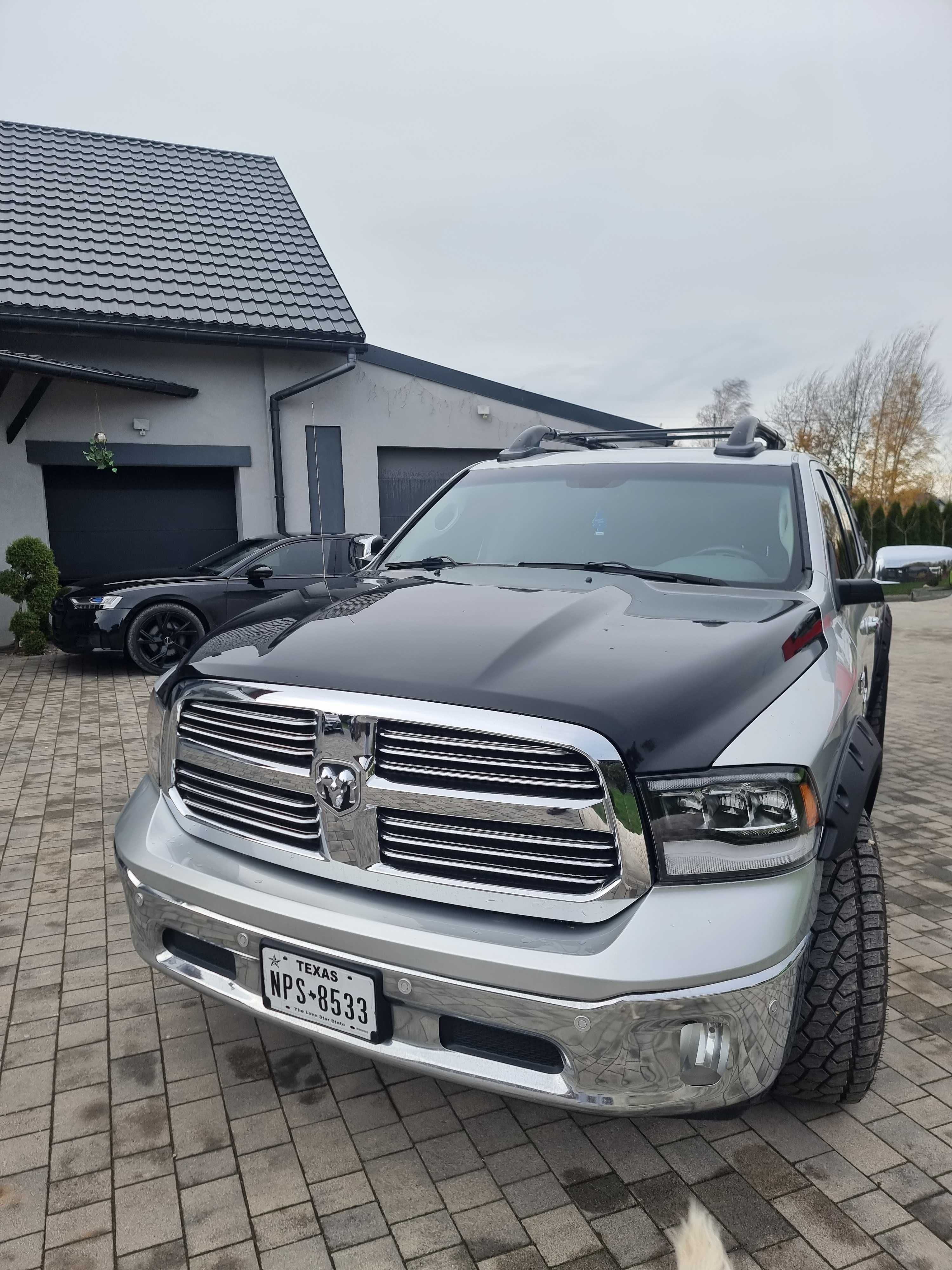 Dodge ram 2014/15r  laramie  full led 4x4 navi zamiana navi dvd po OPl