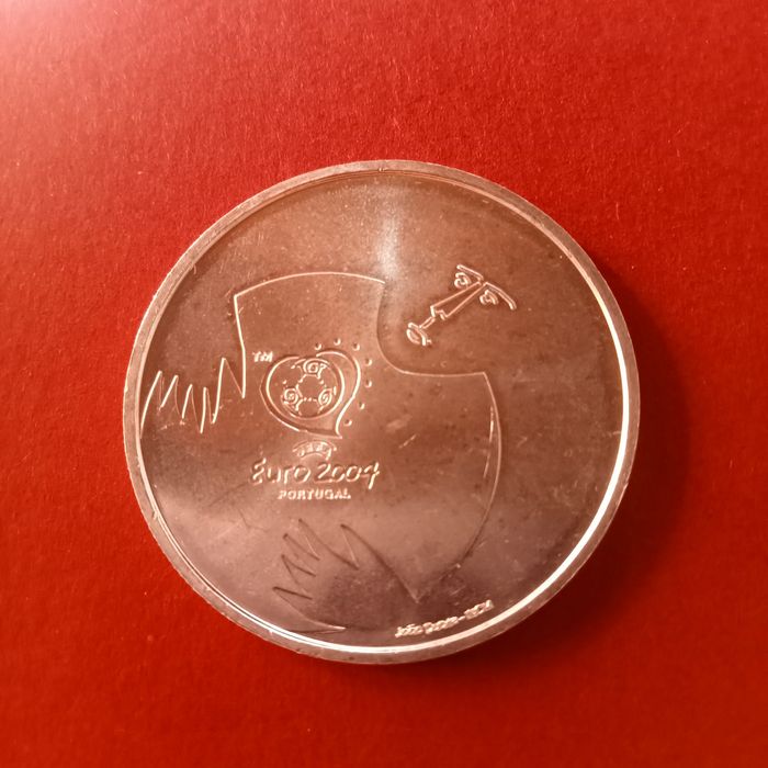 moeda prata 8.00 euros ( a defesa )