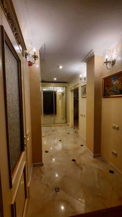 Продаж двохповерхової  квартири еліт-класу Новояворівськ