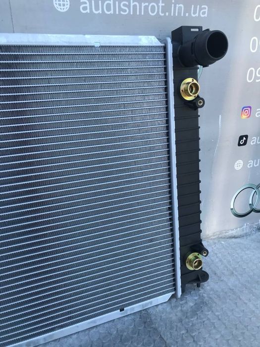 Радіатор основний Audi A6 C6 3.0 2.7 TDI quattro новий 4F0121251AG
