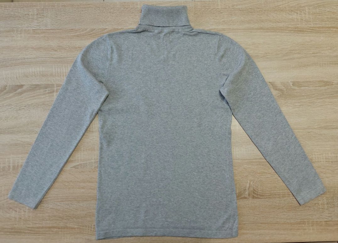 Sweter szary z golfem