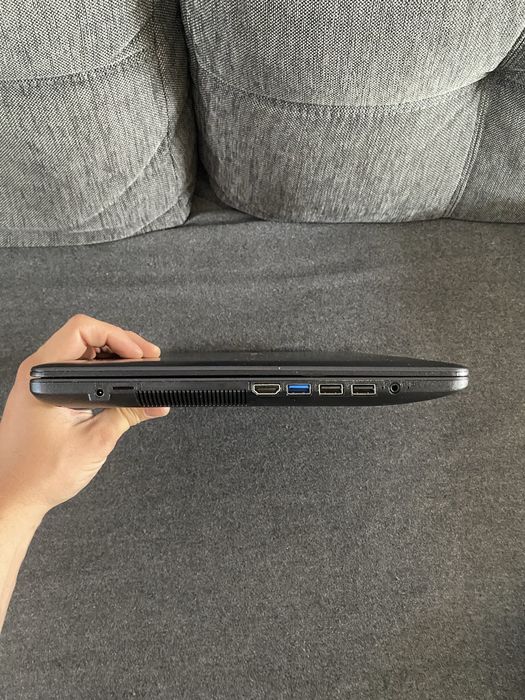 Laptop Asus f543ba-dm792t