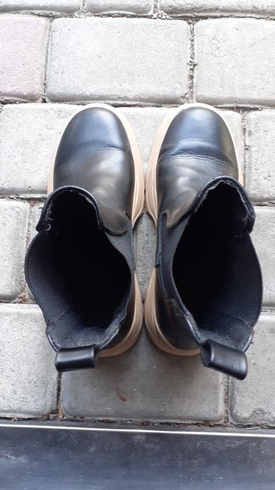 Черные ботинки челси H&Mна толстой подошве38р.Кожа..