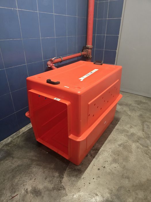 Transportadora de animais de grande porte