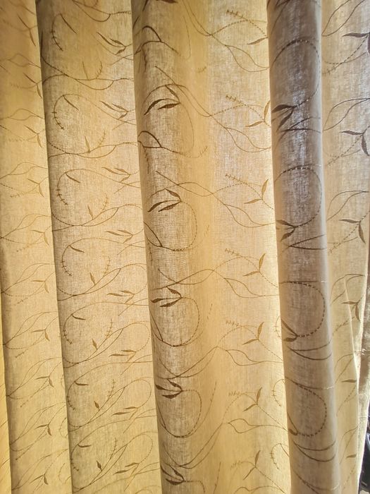 Zasłony  lniane ,haftowane  duże  2 szt.