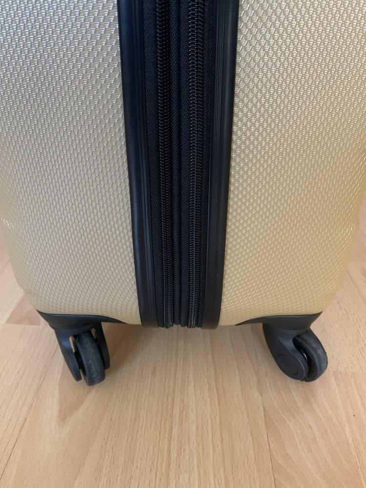 Walizka Samsonite super lekka nowa . Warszawa