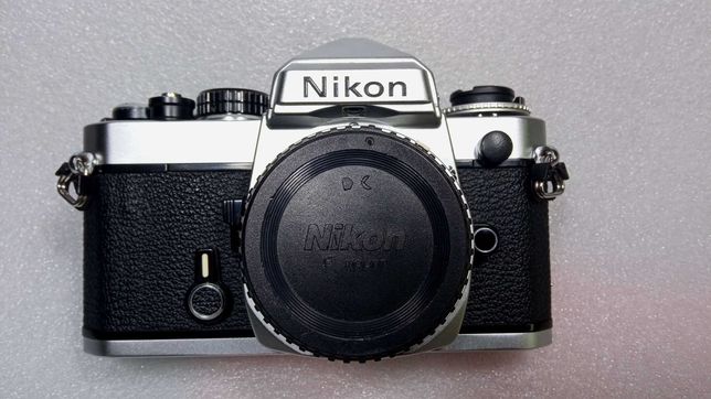 Пленочный фотоаппарат Nikon FE FM