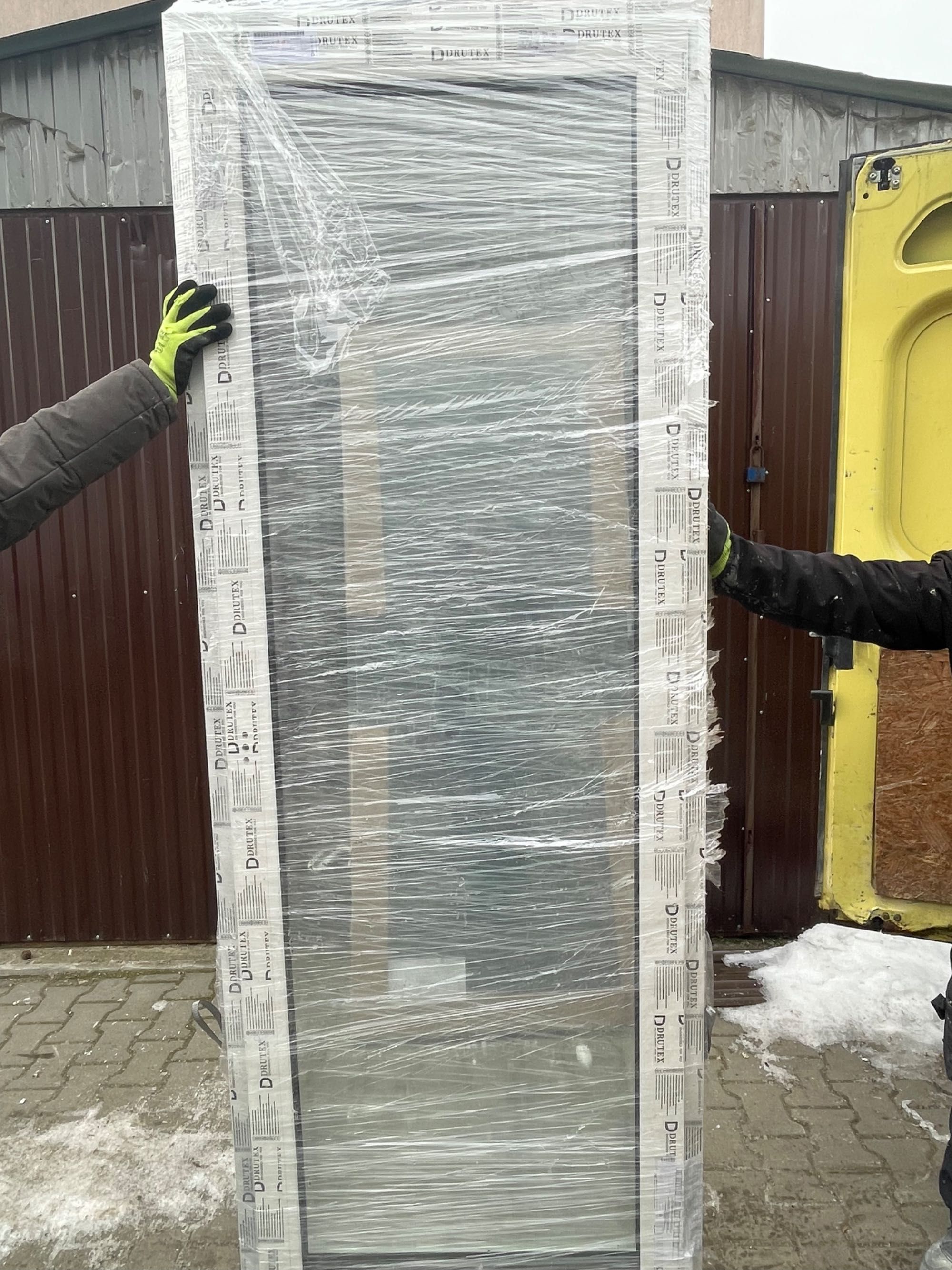 okno Drutex białe 3 szybowe 850x2270