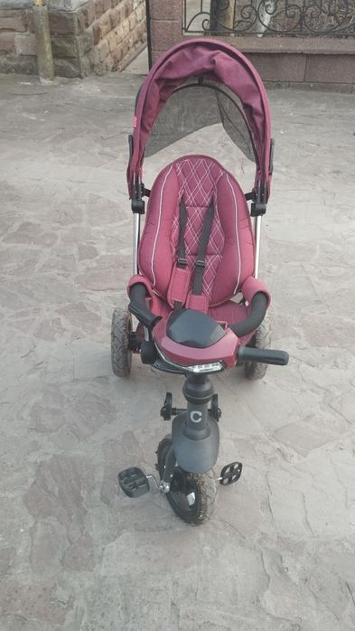 Продається велосипед триколісний дитячий з ручкою