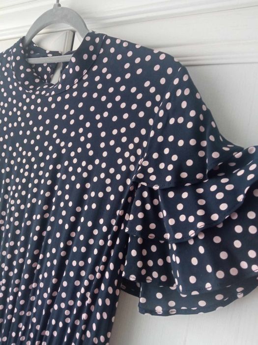 Piękna sukienka z falbankami Reserved rozmiar S
