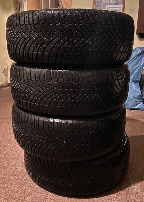 Komplet opon całorocznych Firestone 205/55R16 91H 5-6mm
