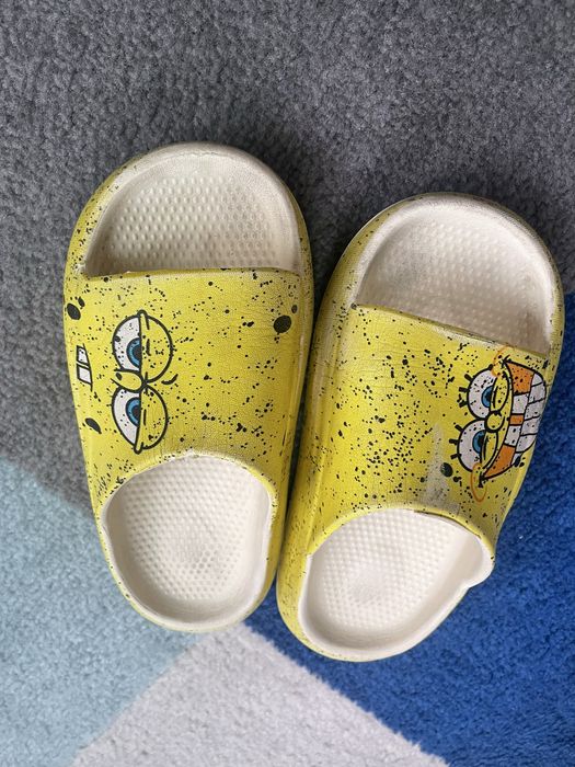 Klapki dla dziecka r. 33 dlugosc 21cm unisex