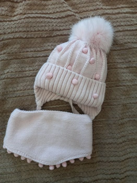 Дуже гарний набір,натуральний помпон