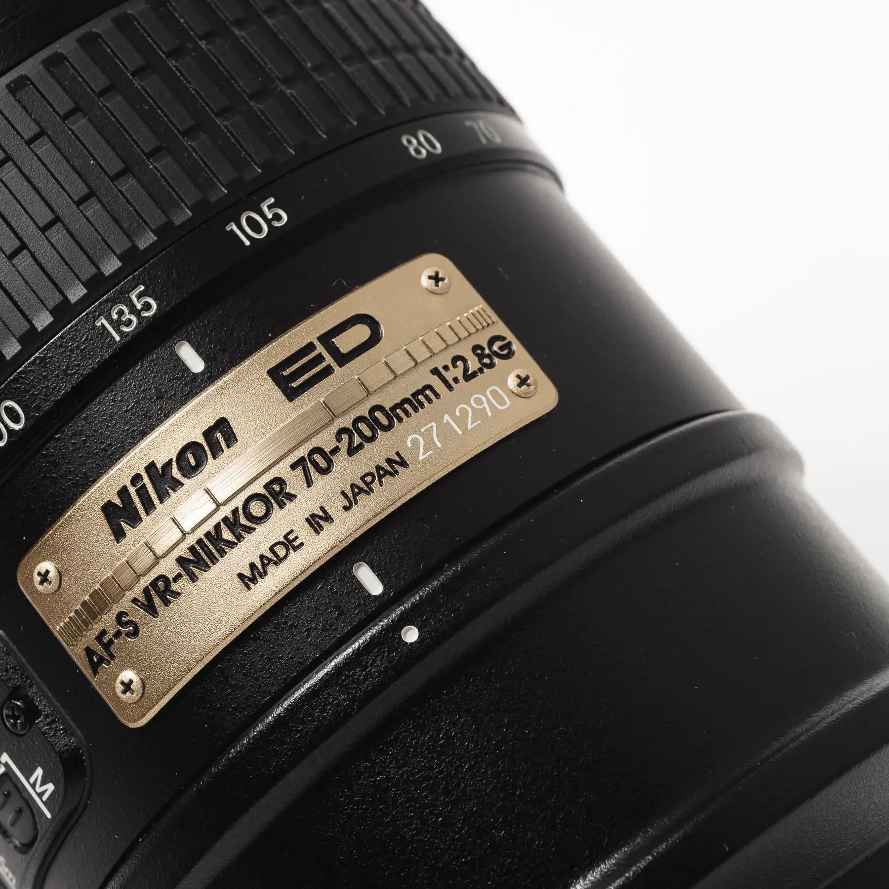 Об'єктив Nikon AF-S Nikkor 70-200mm f/2.8G ED VR