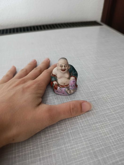 Estatuetas de cerâmicas