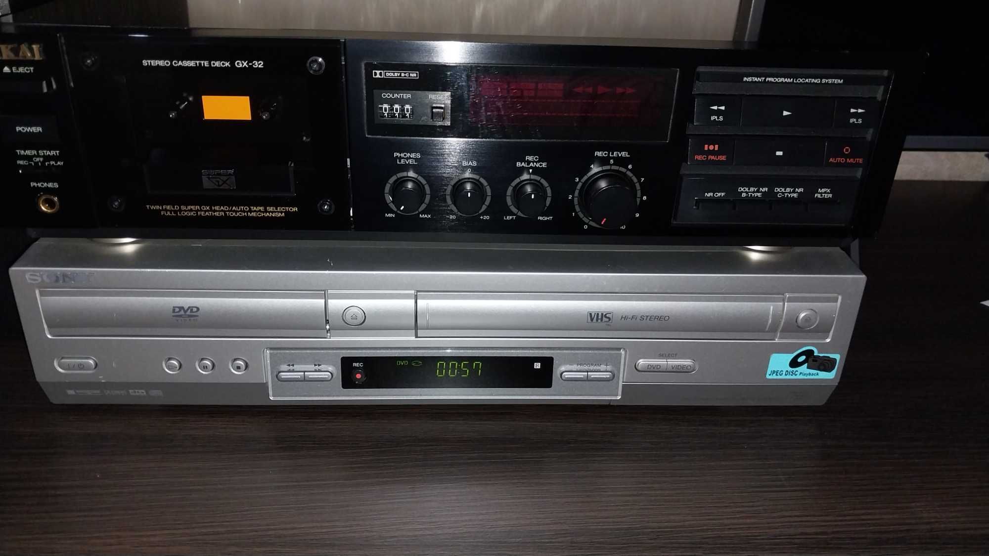 Sony Slv D910E Dvd player VHS combo