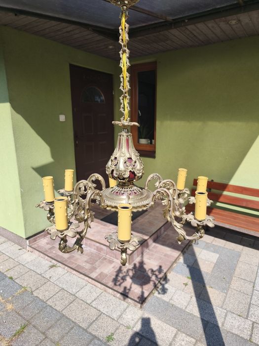 REZERWACJA. Żyrandol mosiężny sprawny