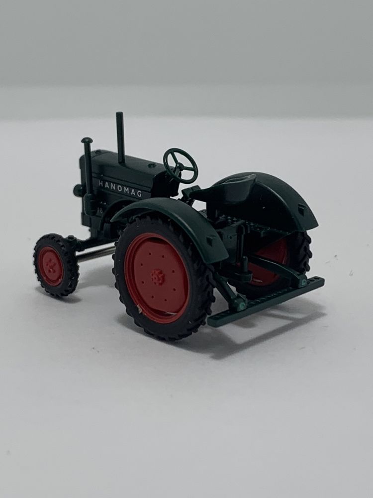 Tractor Hanomag R16 da Wiking escala 1/87