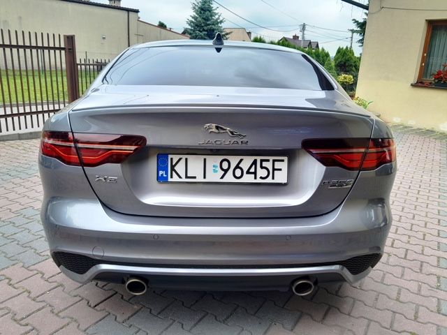 Jaguar Xe 250ps r-dynamic