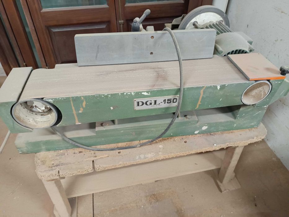 Lixadeira de disco e cinta DGL 150