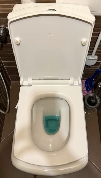 Унітаз U образний квадратний бу в чудовому стані