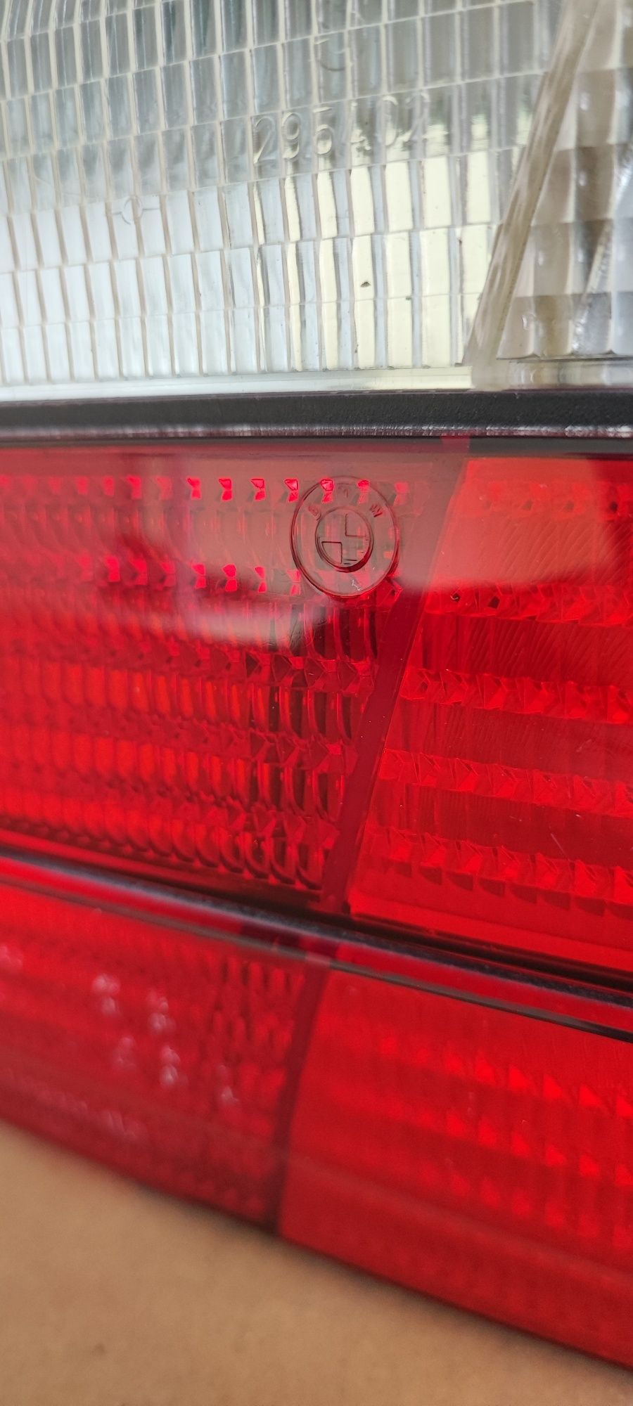BMW E36 Lampy Mpakiet Oryginał Tylne Tył Coupe/Cabrio super stan