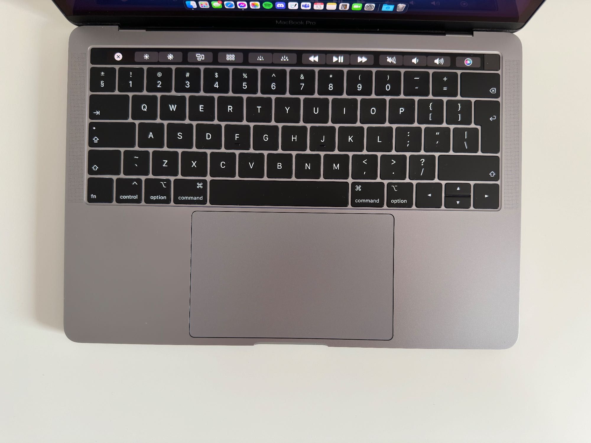 MacBook Pro 13 cali 2019