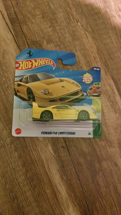 Auto Hot wheels Ferrari F40 Competizione