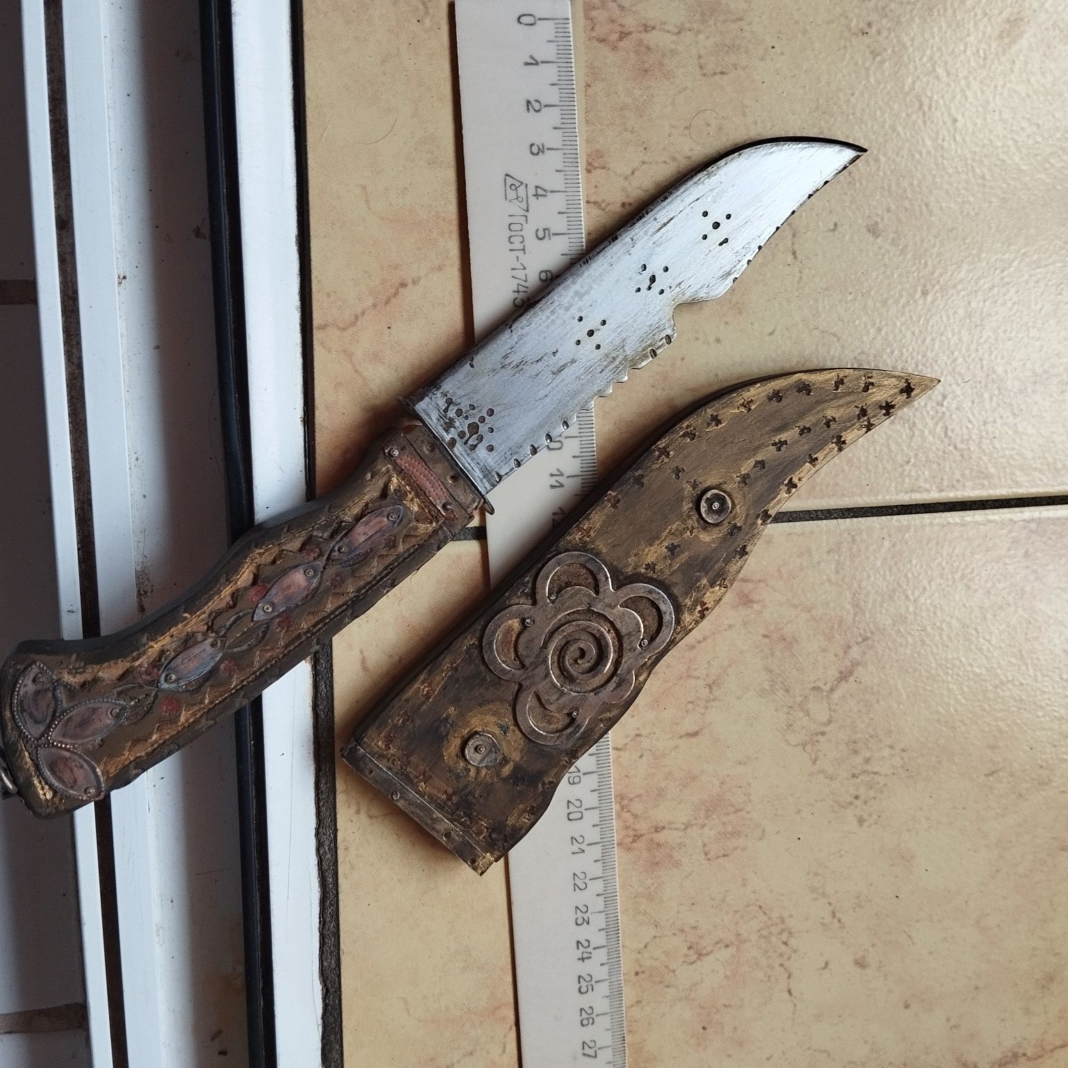 Старий гуцульський ніж