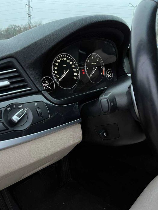 BMW F10 2012 года 525D Twin Power Turbo XDrive