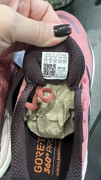 Термо Кросівки Adidas Supernova Gore-Tex 39 (25-25.5 см) оригінал