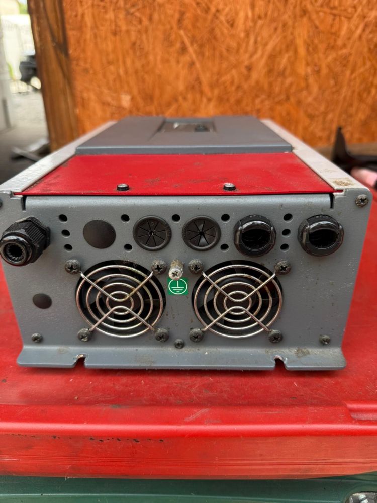 Zasilacz awaryjny 12v-230v