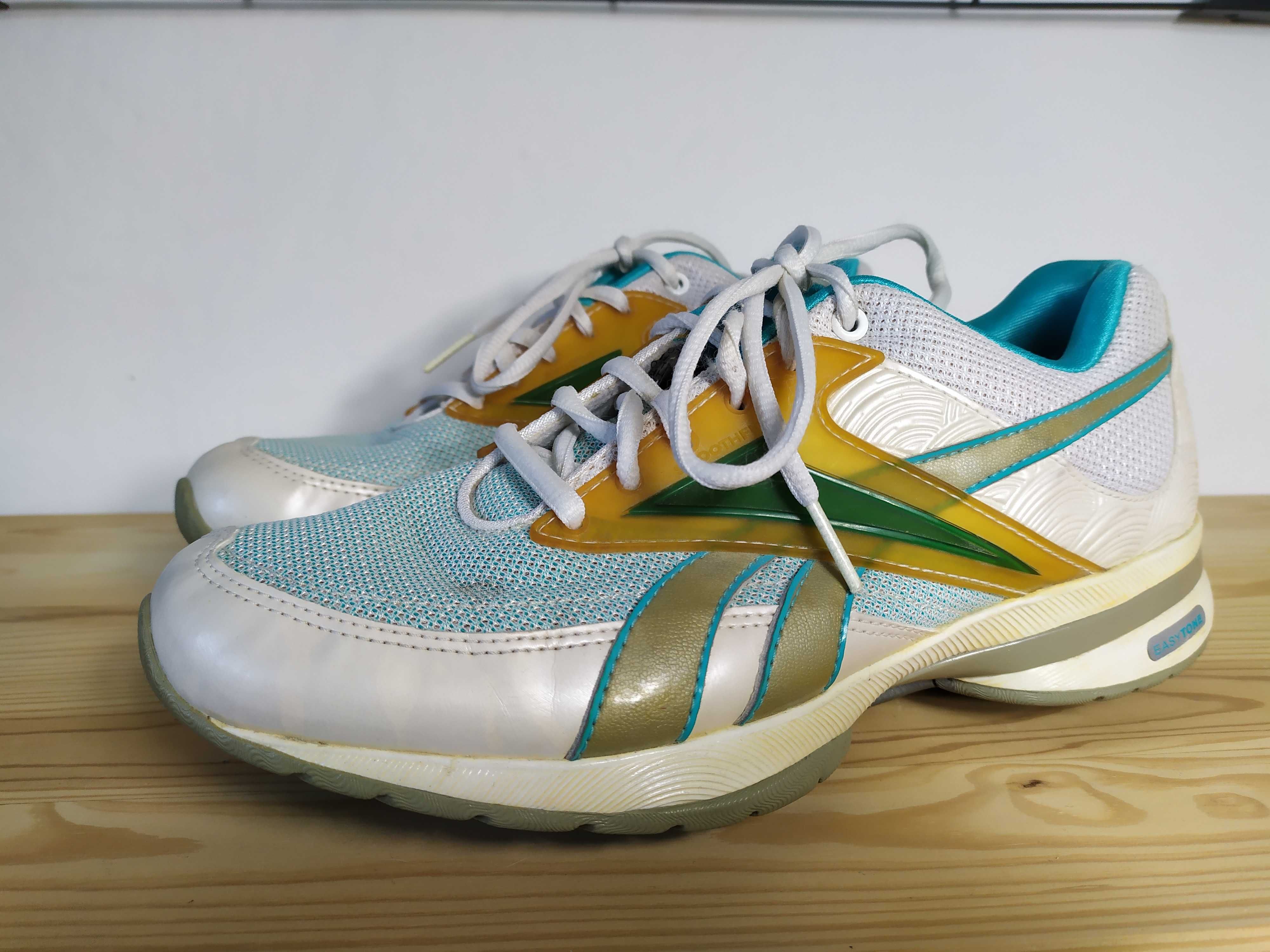 Reebok Easytone Sneakersy / adidasy / buty do biegania Białe 38