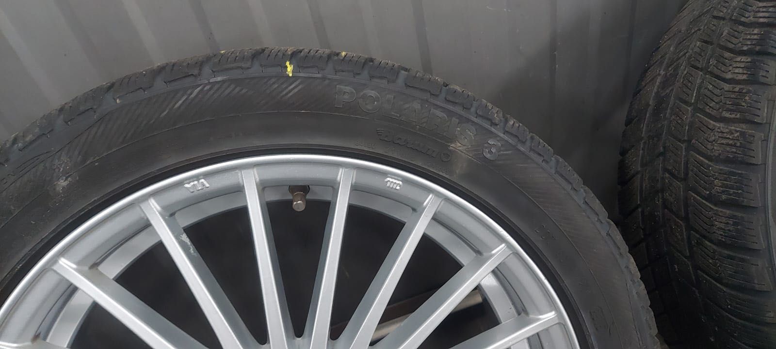 Alufelgi  z  oponami zimowymi R17