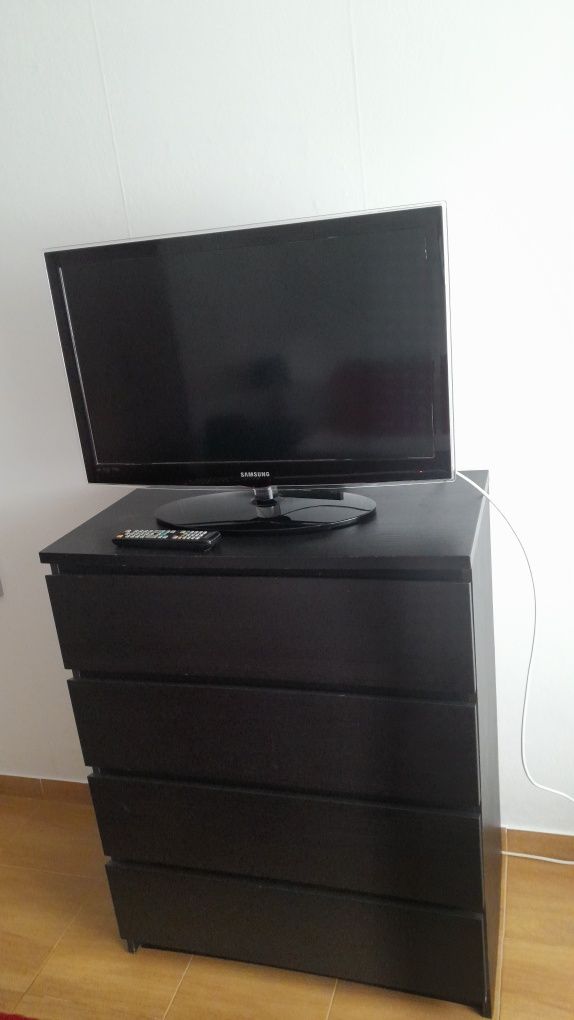 Cômoda malm preto